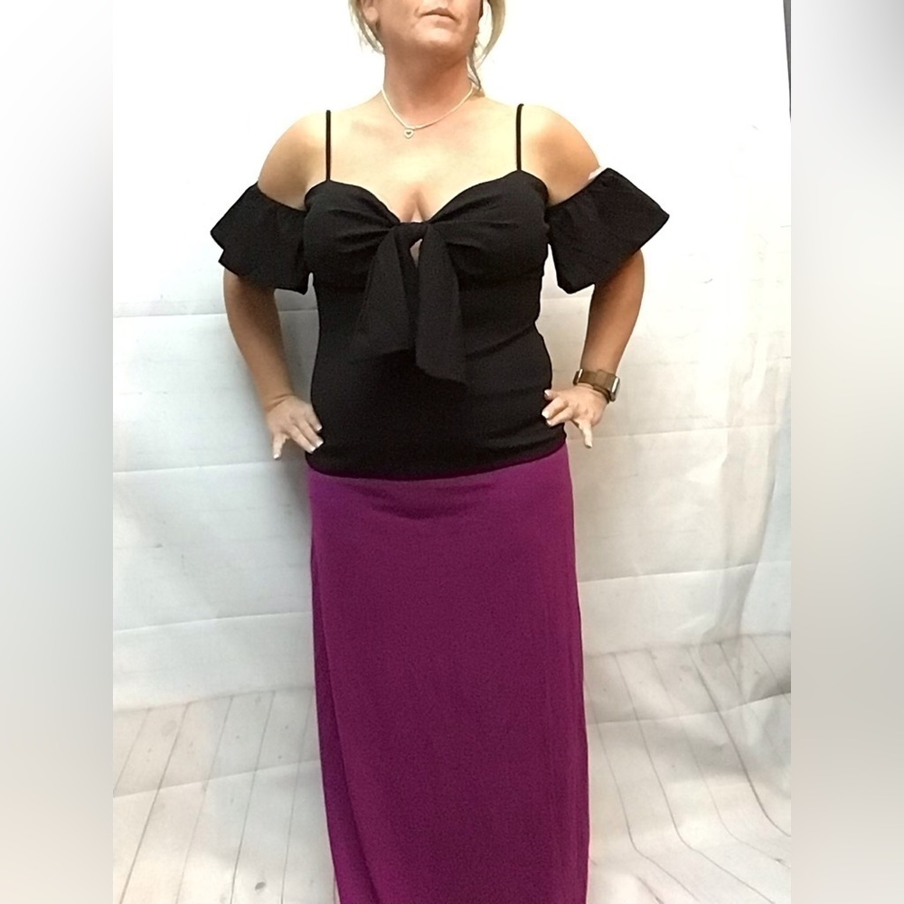 A black one X off the shoulder, short sleeve/spaghetti strap top (0147)